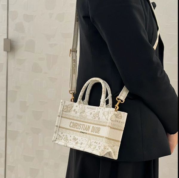 DIOR BOOK TOTE ブックトート スモールバッグ 【公式通販】